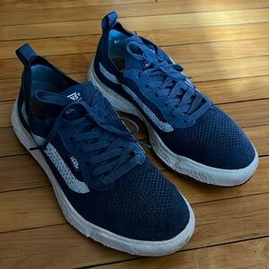 VANS Ultra range (10 men)